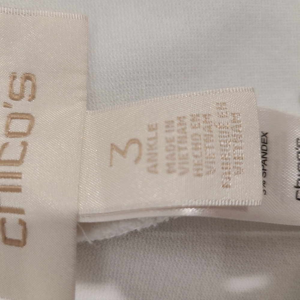 Chico's Classic Crop Pants - Picture 6 of 7